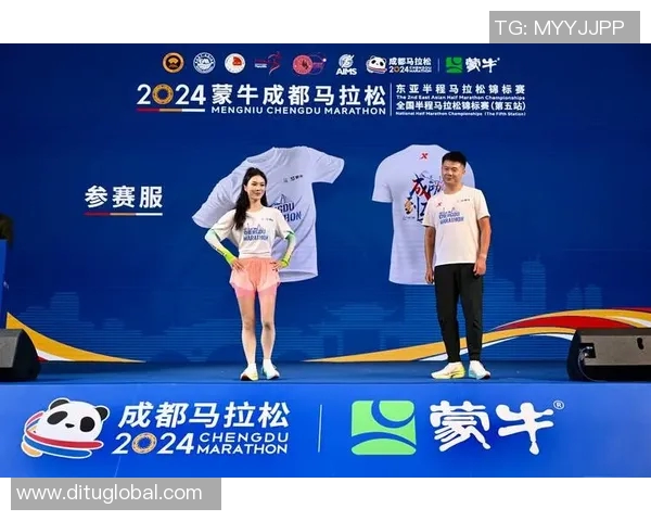 城市马拉松精彩瞬间成都街舞队默契配合展现活力与激情